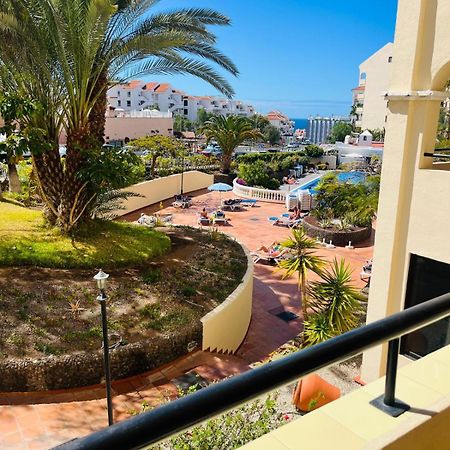 Castle Margherita'S Apartments Los Cristianos  Eksteriør billede