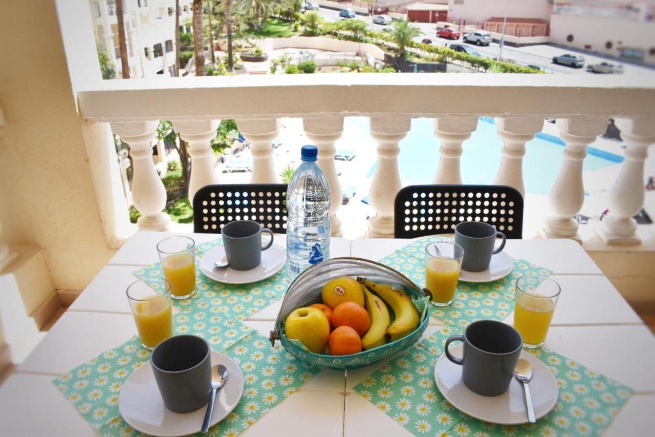 Castle Margherita'S Apartments Los Cristianos  Eksteriør billede