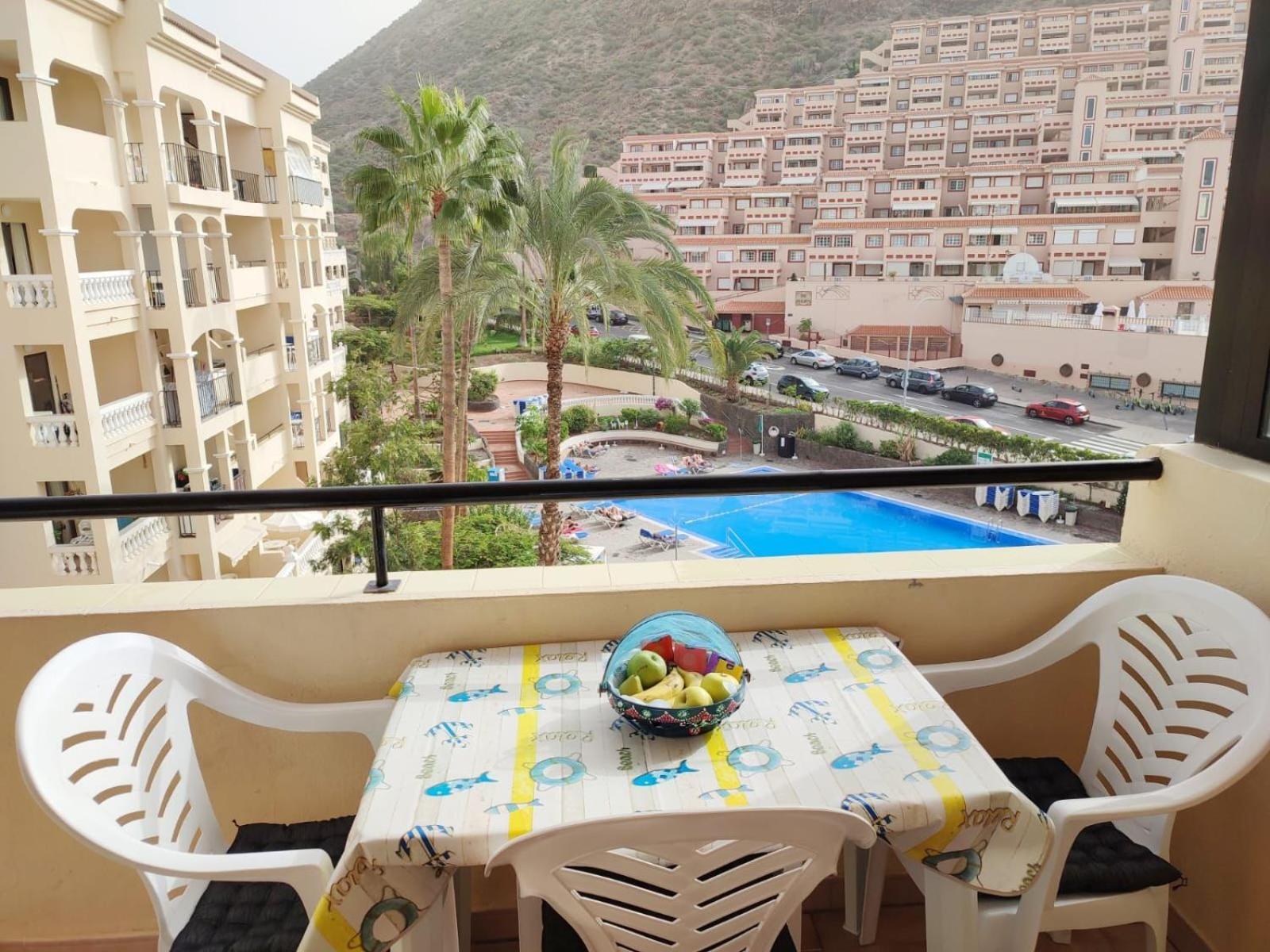 Castle Margherita'S Apartments Los Cristianos  Eksteriør billede