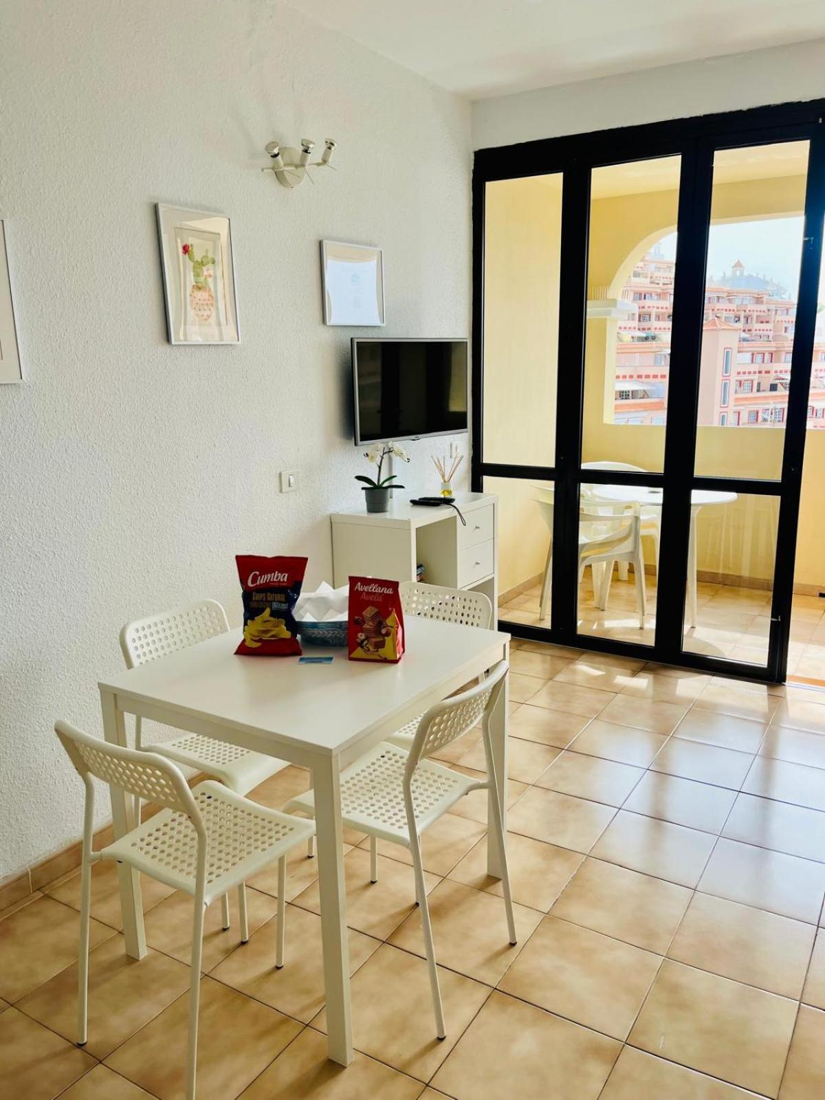 Castle Margherita'S Apartments Los Cristianos  Eksteriør billede