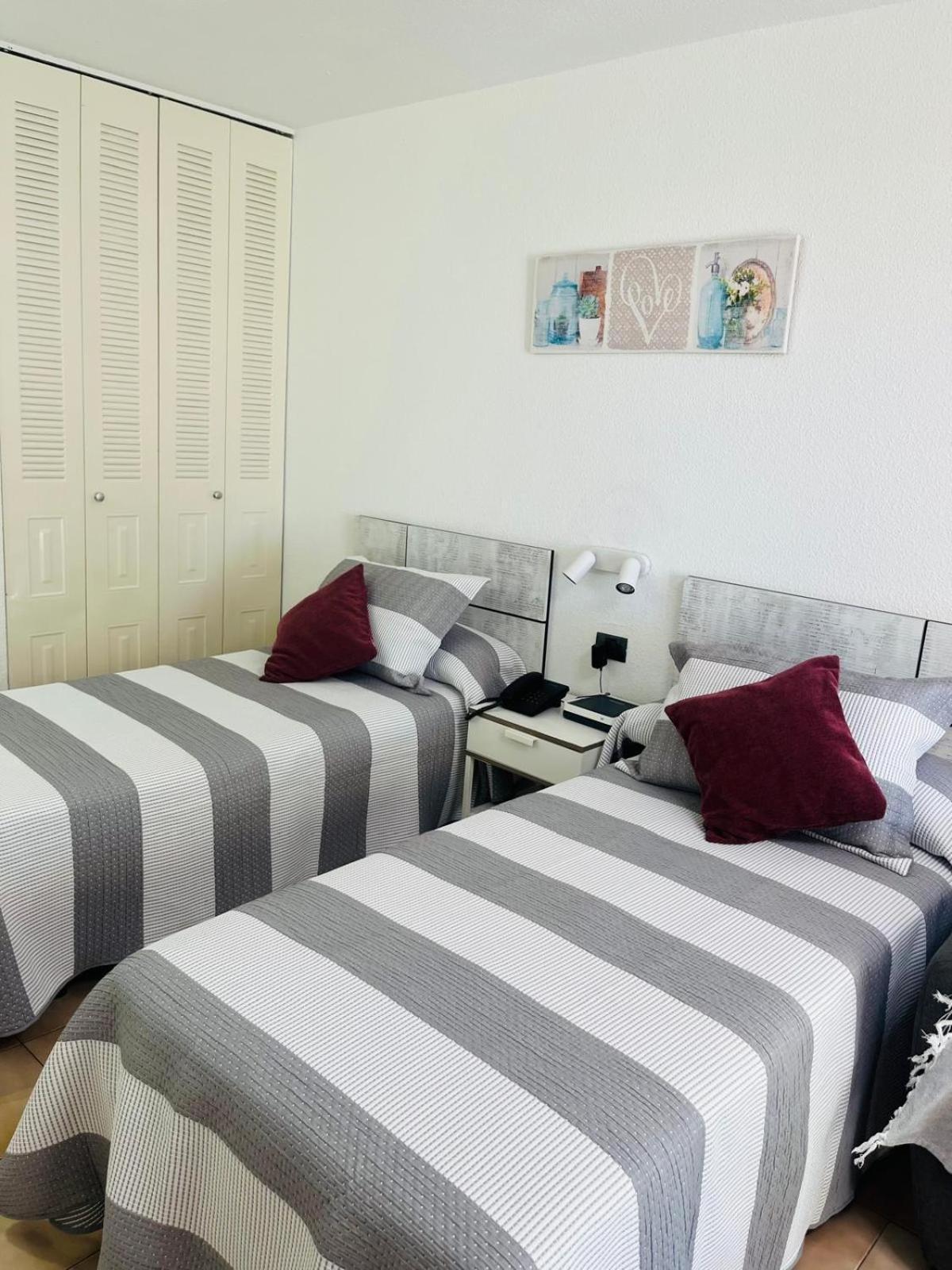 Castle Margherita'S Apartments Los Cristianos  Eksteriør billede